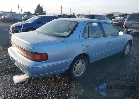 1992 Toyota Camry Xle z USA, uszkodzony, nr VIN JT2VK13E4N0114452
